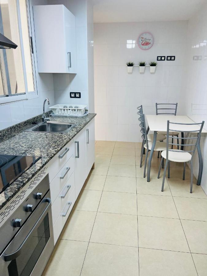 Apartamento Centro 3 Habitaciones Con Aire Acondicionado Y Wifi A 150M De La Playa Y Castillo Peniscola Exterior photo