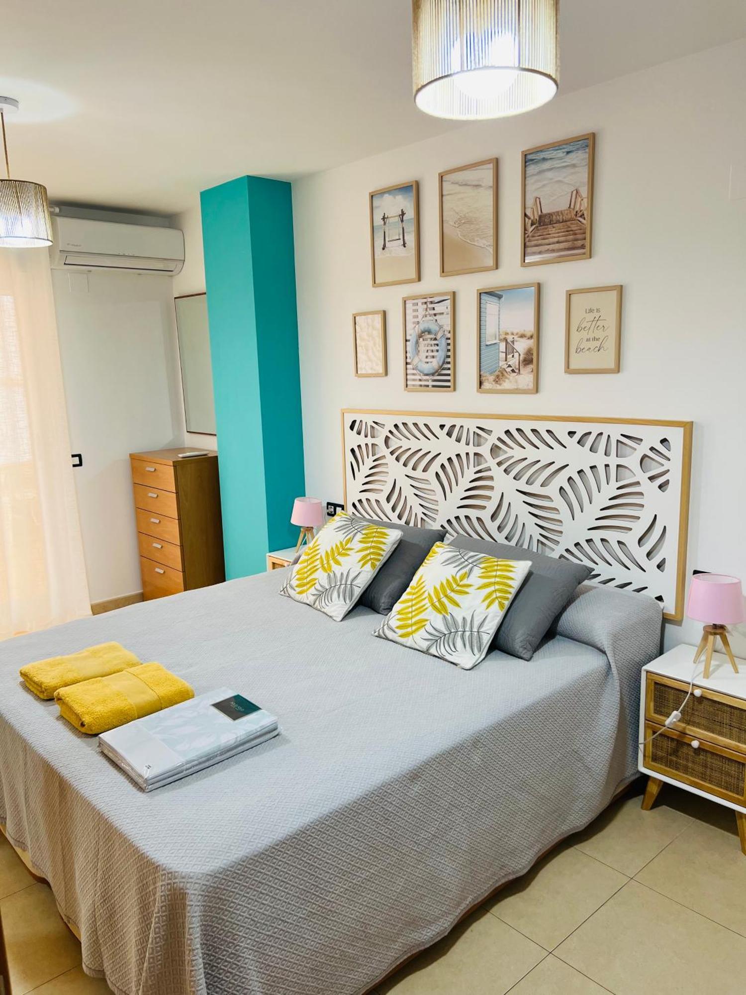 Apartamento Centro 3 Habitaciones Con Aire Acondicionado Y Wifi A 150M De La Playa Y Castillo Peniscola Exterior photo