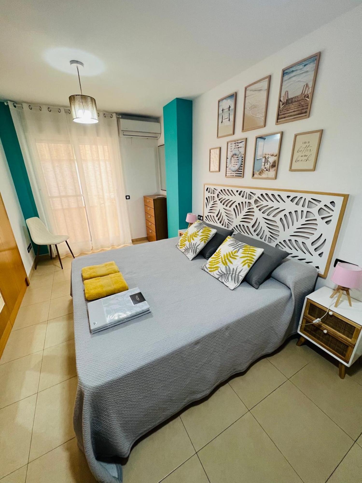 Apartamento Centro 3 Habitaciones Con Aire Acondicionado Y Wifi A 150M De La Playa Y Castillo Peniscola Exterior photo